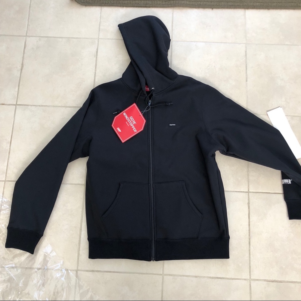 Supreme x WINDSTOPPER zip up hoodie